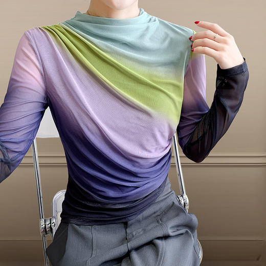 KQL2025秋冬新品晕染印花弹力时尚修显瘦网纱定位花长袖T恤 商品图3
