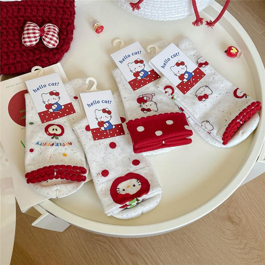 4双一组！超级可爱的红色kitty猫+红苹果棉袜中筒袜 平安幸运红女袜 学生秋冬袜子 商品图7