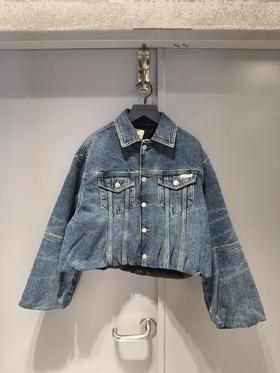 CKJ     女     牛仔外套  47D725GYYA