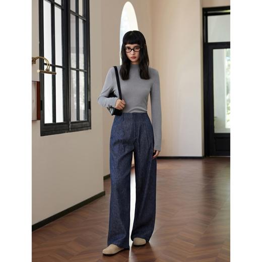 SPLELED  多巴胺自发热桑蚕丝莱赛尔打底衫 半高领/高龄两款可选 自发热黑科技 高弹面料舒适包裹皮肤，无压迫感，秋冬搭配舒适有型 百搭显瘦 商品图3