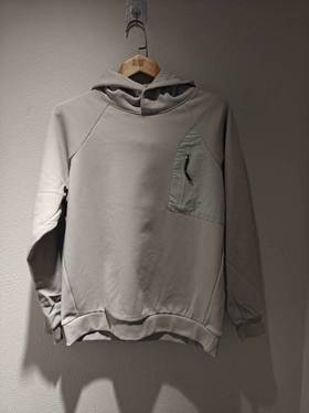 【云粉节】【95折】6楼卡特CAT秋冬款连帽卫衣浅卡其色CO3SWW49011C02，吊牌价698，现价663