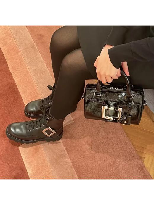 Roger Vivier 罗杰维维亚秋冬新款女靴 方扣中筒靴厚底英伦风马丁靴(DBG) 商品图7