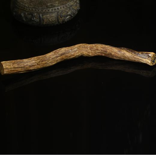 BC.BOE9.23-5  泰国(树心油结香原料) ，81.61g 商品图0