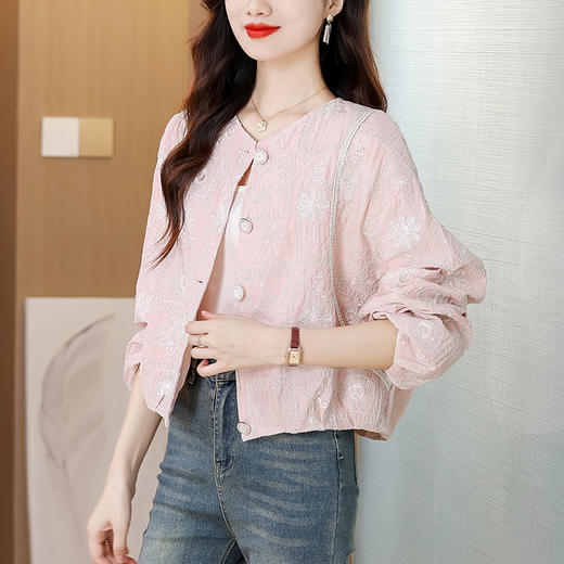 KQL2025年秋新款高级感重工别致提花轻国风绣花亮片圆领短款宽松外套 商品图3