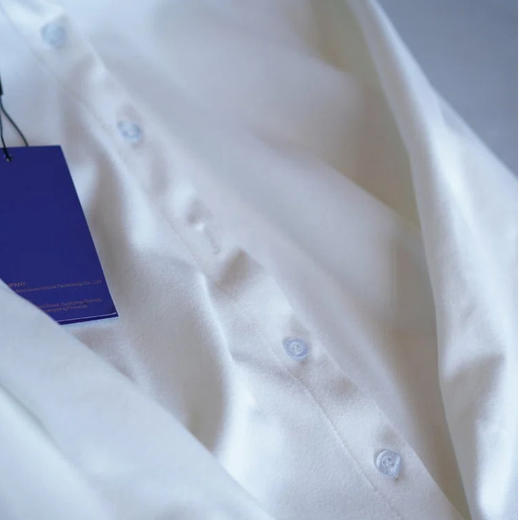 ORIGNAL&CO 元宝领磨毛衬衫 280g加厚双面德绒，黑科技暖绒面料，高弹保暖亲肤防静电；绒感均匀，细腻滑糯，可单穿内搭也可敞当外套 商品图7