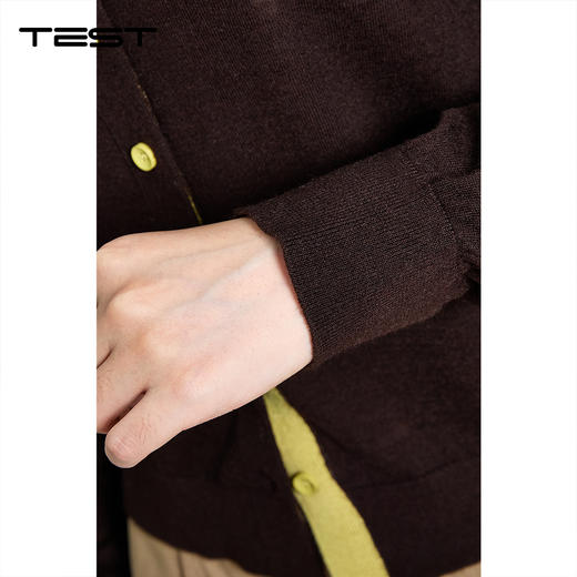 秋上新深棕色圆领单排扣针织开衫1253138 商品图3