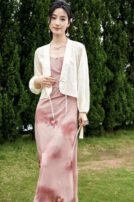 OUNIXUE/欧昵雪 粉色浪漫优雅吊带连衣裙 21188 商品图3