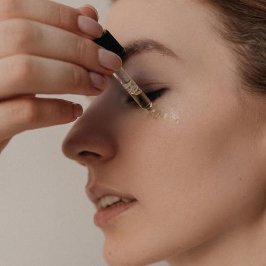 megre 米格烈鸣响雪松 眼油眼部护理油去细纹保健品芳疗去黑眼圈 修复护理眼周 10毫升/瓶 商品图6