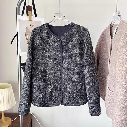 日单U！2025秋冬款！249+秋冬简约圆领单排扣摇粒绒开衫仿羊羔绒小香气质！外套女 商品图3