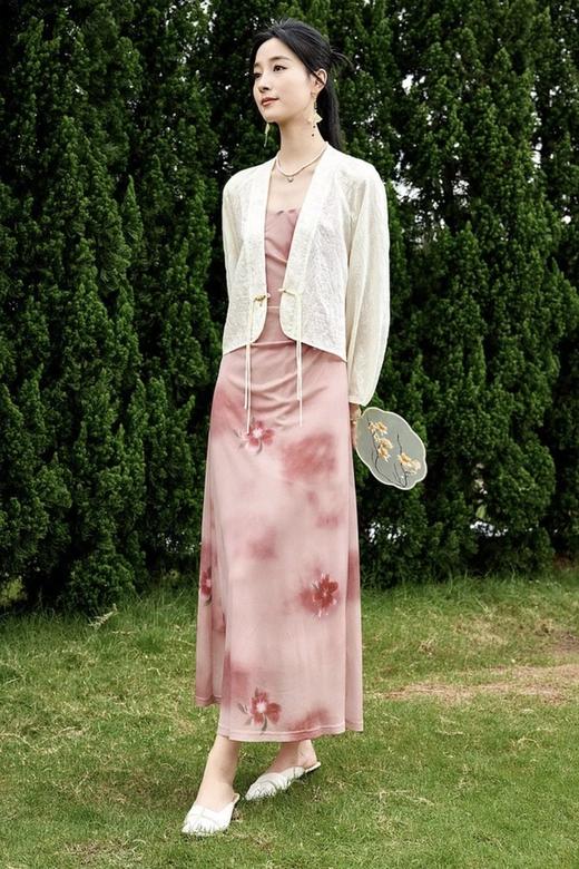 OUNIXUE/欧昵雪 粉色浪漫优雅吊带连衣裙 21188 商品图5