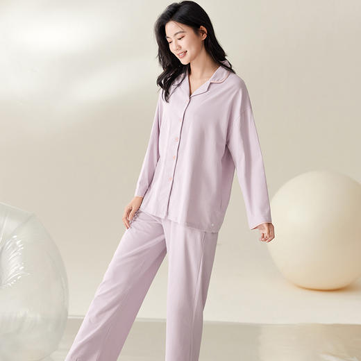 【超模君严选 秋季家居服套装】婴儿肌裸感黑科技 莫代尔柔肤睡衣 三色可选 三季可穿 吸湿排汗 亲肤舒适 商品图2