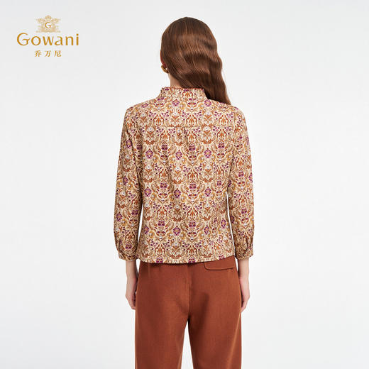 乔万尼2025秋新品复古木耳领弹力印花长袖上衣ED3C286 商品图4