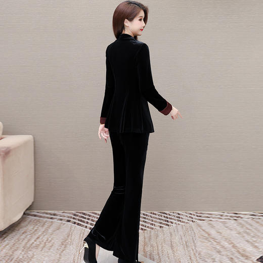 QYM 99H224-Y丝绒三件套时尚妈妈装小衫+西装外套+高腰裤套装 商品图2