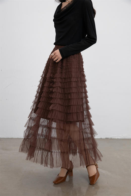 「自」全新升级【铂金会员174/天猫229/差价55】(02655)洛诗琳新款荷叶边网纱半身裙2025秋季复古流苏显瘦高腰大摆压褶A字裙 商品图3