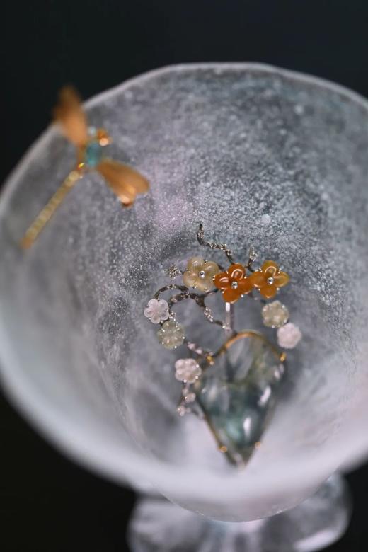 花瓶与蜻蜓 商品图0