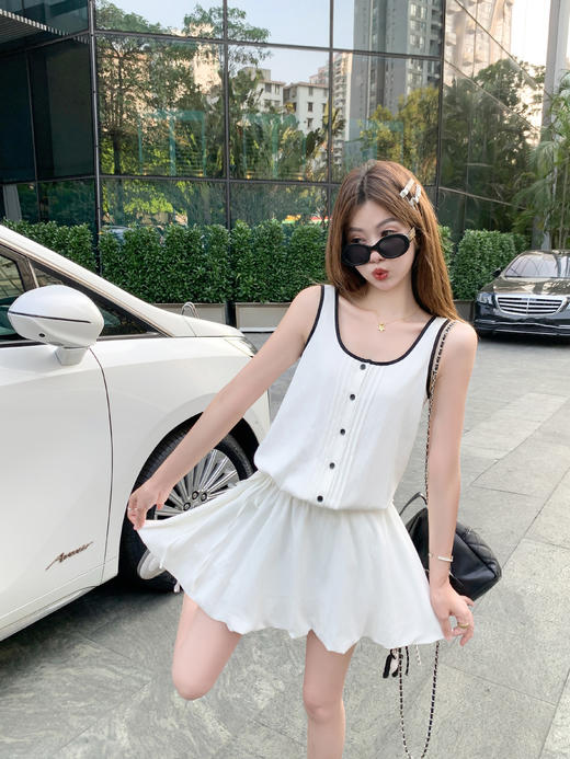 <曾小咸推荐>现货秒杀 ！微信超特价！休闲通勤白色撞黑色边高腰连衣裙 日常189.99 立减90 秒杀99.99！！ 商品图6