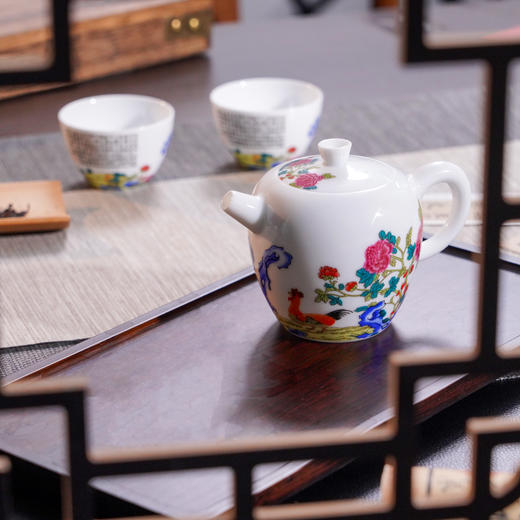 《丝路三宝》礼品套装 国礼级茶器 老字号组合 丝绸+红茶 商品图6