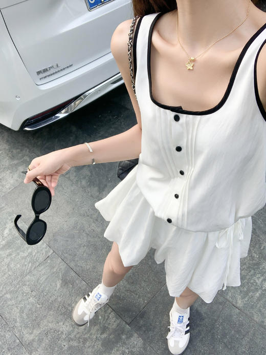 <曾小咸推荐>现货秒杀 ！微信超特价！休闲通勤白色撞黑色边高腰连衣裙 日常189.99 立减90 秒杀99.99！！ 商品图7