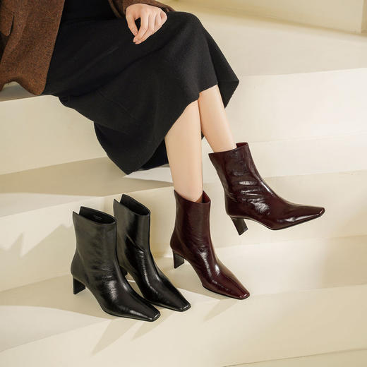 Westory2025年冬季小方头中跟抓邹牛油皮一脚蹬极简宽筒气质短靴W25DS85501 商品图6