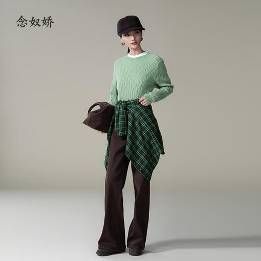 【商场同款】CNK4090 绿茵色“舒缓毛衫” 松身版型 扭花毛织设计减龄有质感 适中造型袖遮臂美化肩型 轻柔绵羊毛/兔毛纱线 温暖毛衣 商品图12