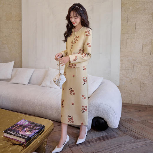 HR YJLY8615重工刺绣亮片小香法式套装两件套 商品图2