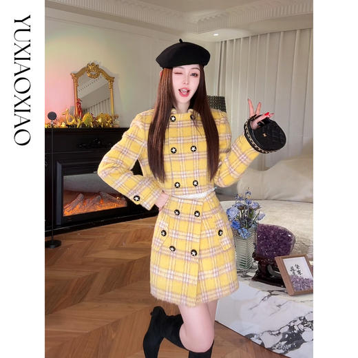 余潇潇【落日甜曲】绵羊毛混纺复古格纹毛呢短外套&A字短裙裤套装 商品图0