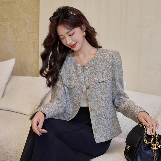 HR YJLY8619气质简约小香单排扣法式短外套 商品图3