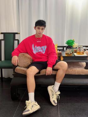 年龄不会定义穿搭