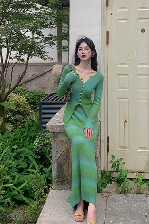 SIA SAYLOR 绿色渐变针织开衫半裙套装 21440 商品图8