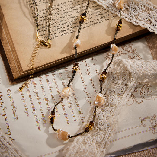 Manreya玛芮雅“暖棕贝影”贝母长项链|虎眼石，珍珠，铜镀金 商品图5