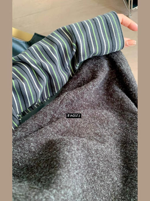 老米优品🎈3-5天！秋冬叠穿层次感神器《兔毛绒假两件打底tee 》小怪兽刺绣把可爱和质感焊死~~T250925A 商品图4