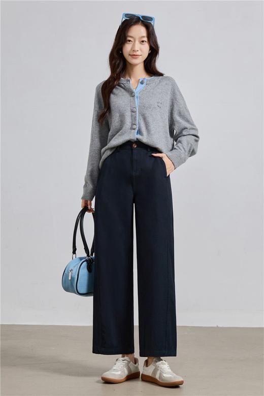 【秋季女裤丨苏禾喜 女士高腰直筒裤&休闲糯米裤】面料软糯细腻手感丰厚，宽松直筒版型，舒适垂顺不易挑腿型， 上身挺括有型，慵懒感满满，适合多种场景穿搭，解锁慵懒穿搭美学～ 商品图5