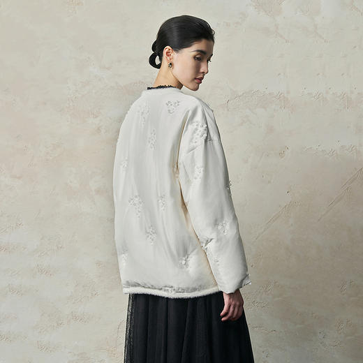 【林栖设计小店】鹅绒轻暖羽绒服绣花新中式显瘦传统2025秋冬新款外套女1954084 商品图4