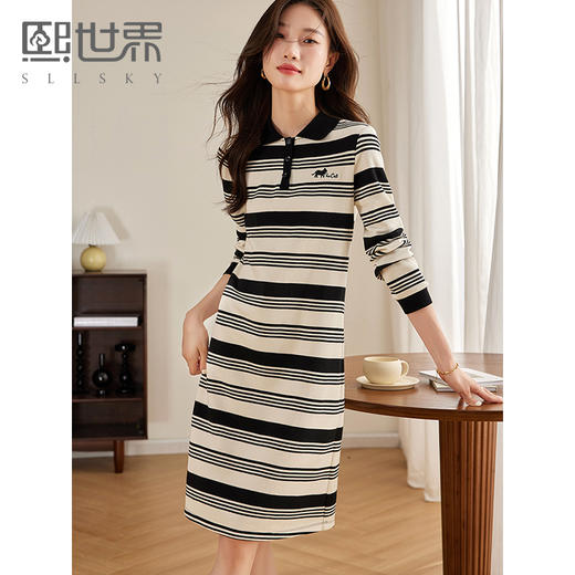 【年终特卖】熙世界休闲复古条纹针织连衣裙女秋新款显瘦减龄POLO领卫衣裙子 商品图0