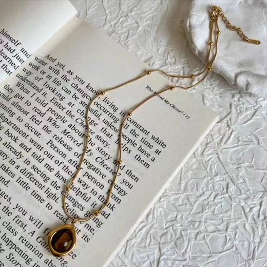 琥珀流光复古气质虎眼石项链 商品图0