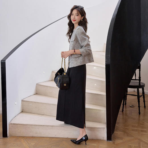 HR YJLY8619气质简约小香单排扣法式短外套 商品图1