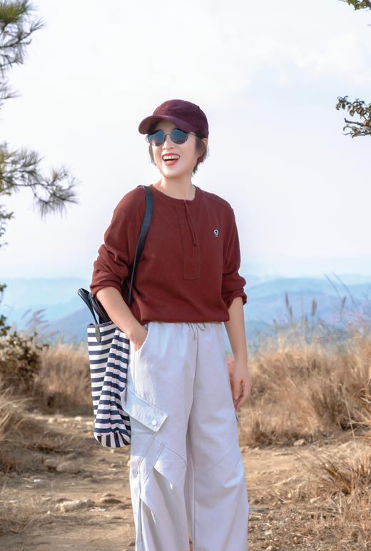 半拉链刺绣长袖上衣 商品图0