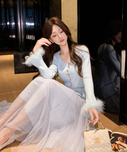 张心子【迷雾花园】秋冬纯欲仙气羽毛袖针织衫上衣 U2510054 商品图10