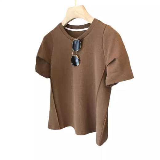 【清仓款 不退换】好品质推荐！一定要入手！2025小众设计感两侧压线丝光棉圆领短袖T恤女 商品图4