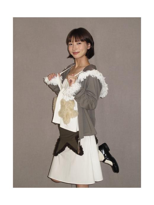 Kaiy Xiao 魔法星星系列 
星星毛绒装饰设计伞半裙 商品图3