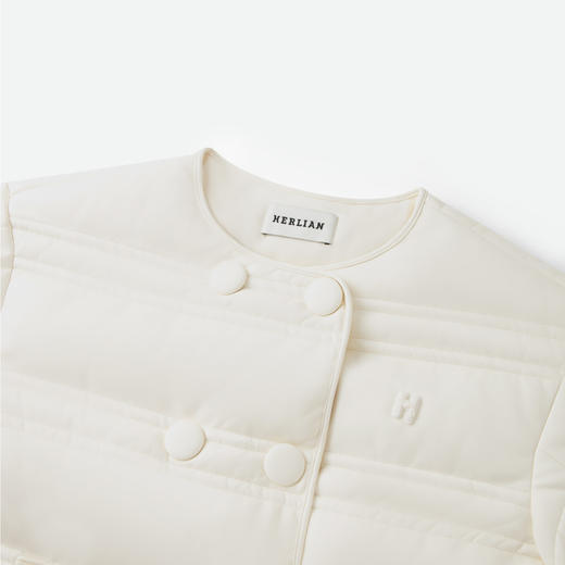 HERLIAN 2025秋冬新品双排扣设计圆领羽绒外套 商品图3