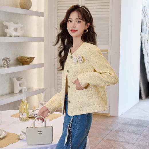 HR YJLY8620气质简约小香单排扣法式短外套 商品图2