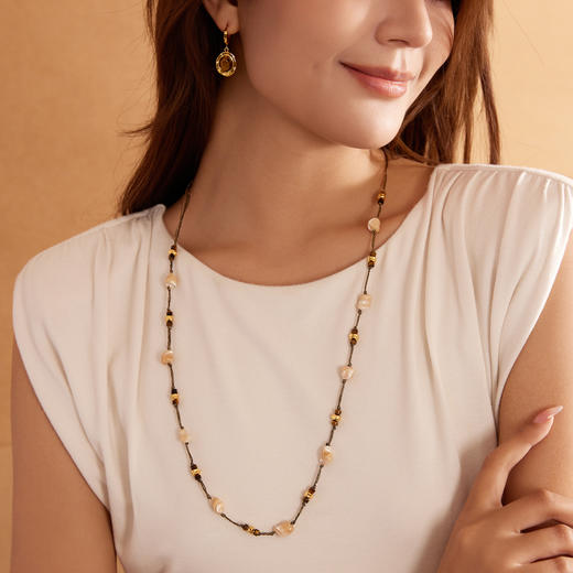Manreya玛芮雅“暖棕贝影”贝母长项链|虎眼石，珍珠，铜镀金 商品图1