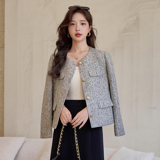 HR YJLY8619气质简约小香单排扣法式短外套 商品图2