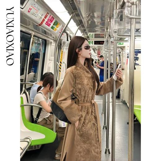 余潇潇【西雅图不眠夜】高级感羊绒澳毛混纺气质宽松中长款毛呢大衣 商品图2