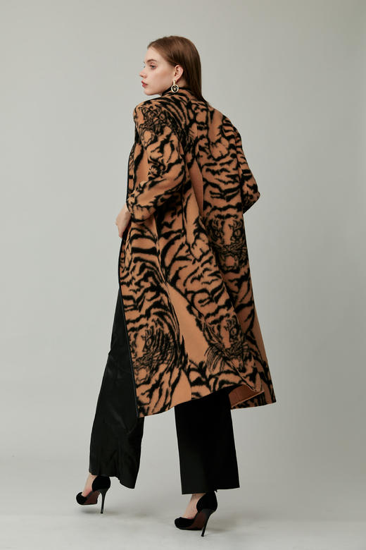 SAFICOO 时尚摩登 羊毛驼毛混纺双面呢大衣 商品图4