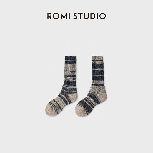 ROMI STUDIO“暖冬”精仿羊毛花纱不规则毛圈松软中筒袜RWCWP35720 商品图2
