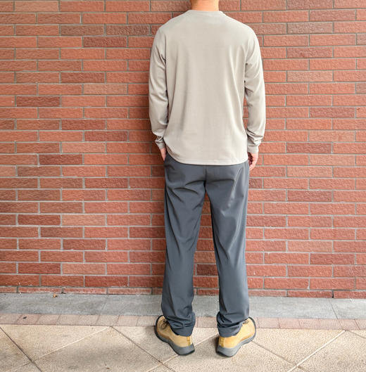 25秋冬-精品男士防泼水轻户外压胶软壳抓绒长裤 断码清仓不退不换。 商品图6