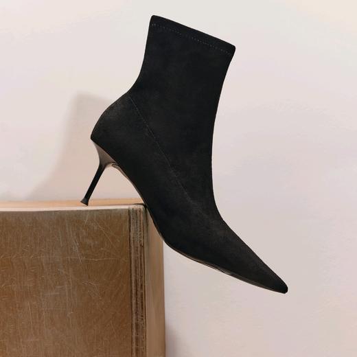 【云粉节】【思加图】BF楼思加图2025冬季新款气质弹力靴时装靴中靴瘦瘦靴细跟女靴H6525，吊牌价1790，活动价1298 商品图1