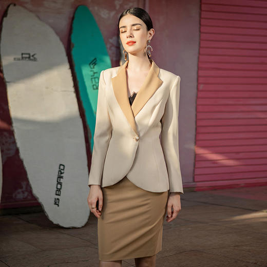IWY/职业装气质女神范套装时尚西装外套简约轻熟风套裙主持人正装C1335+PS1334 商品图3